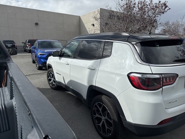 2024 Jeep Compass Limited photo 4