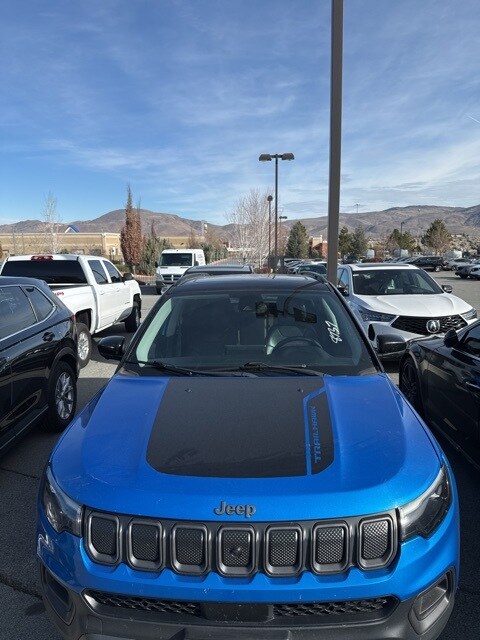 2022 Jeep Compass Trailhawk photo 2