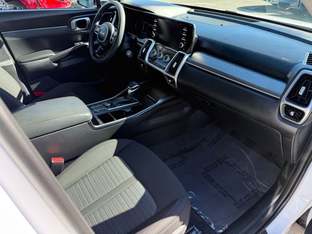 2023 Kia Sorento 23