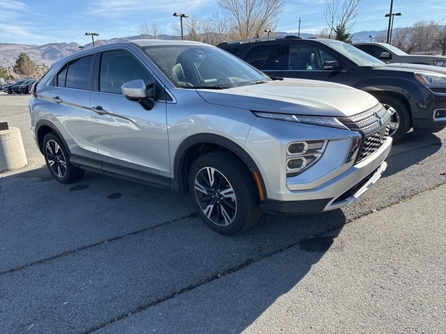 2024 Mitsubishi Eclipse Cross SE's photo