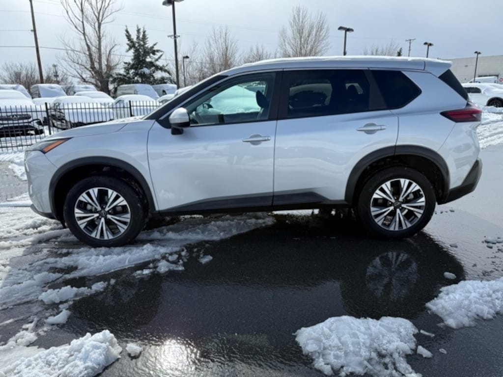 Used 2023 Nissan Rogue SV SUV