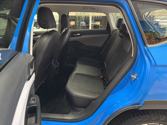 2023 Volkswagen Taos 36
