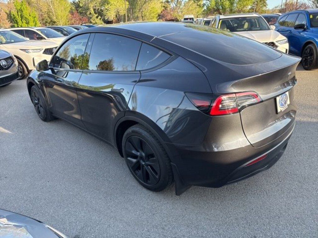 Used 2024 Tesla Model Y Long Range SUV