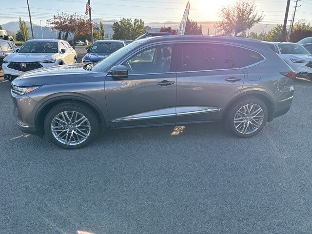 2023 Acura MDX SH-AWD Advance photo 3