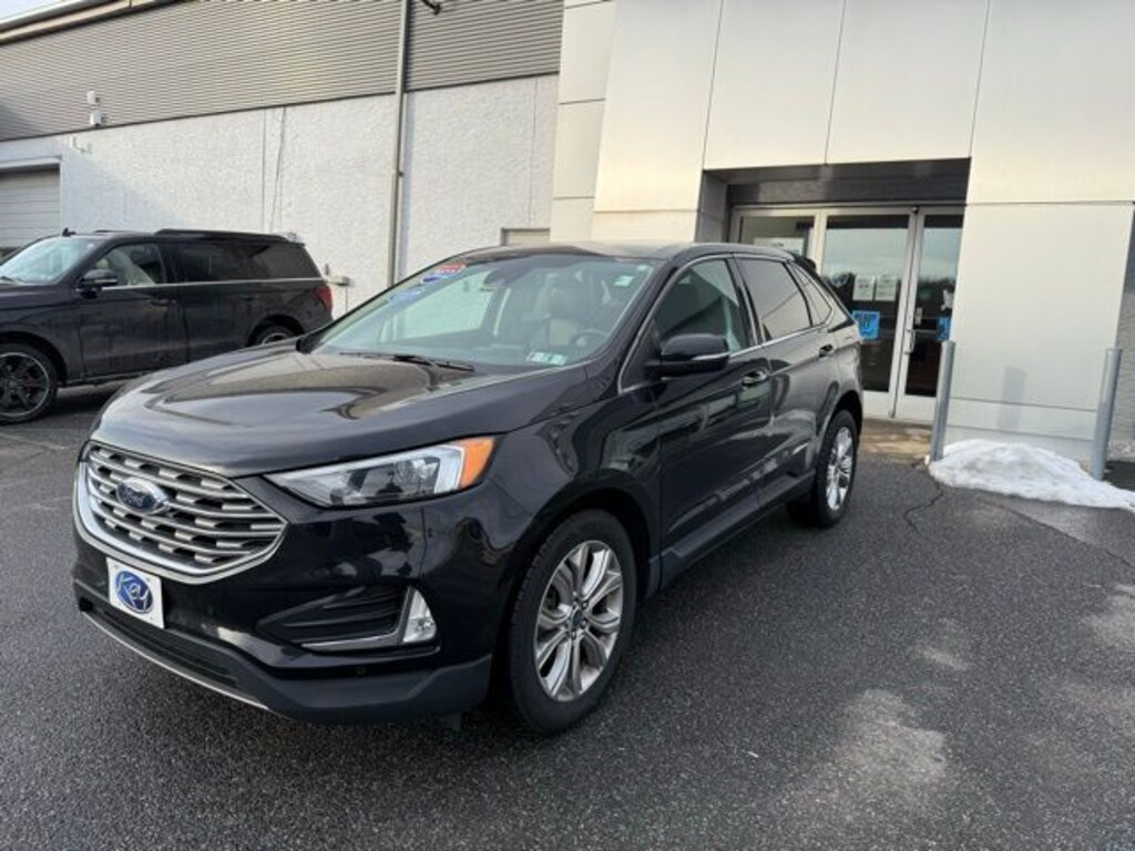 Used 2022 Ford Edge Titanium SUV