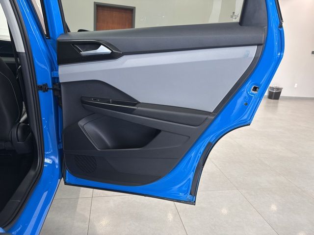 2023 Volkswagen Taos 45