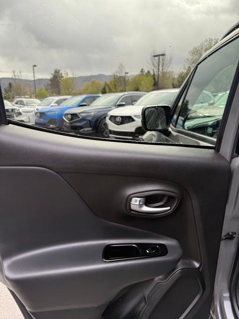 2022 Jeep Renegade Altitude - Photo 18