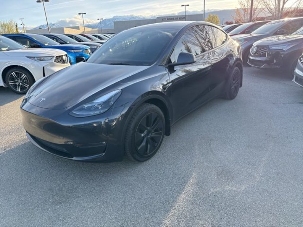 Used 2024 Tesla Model Y Long Range SUV