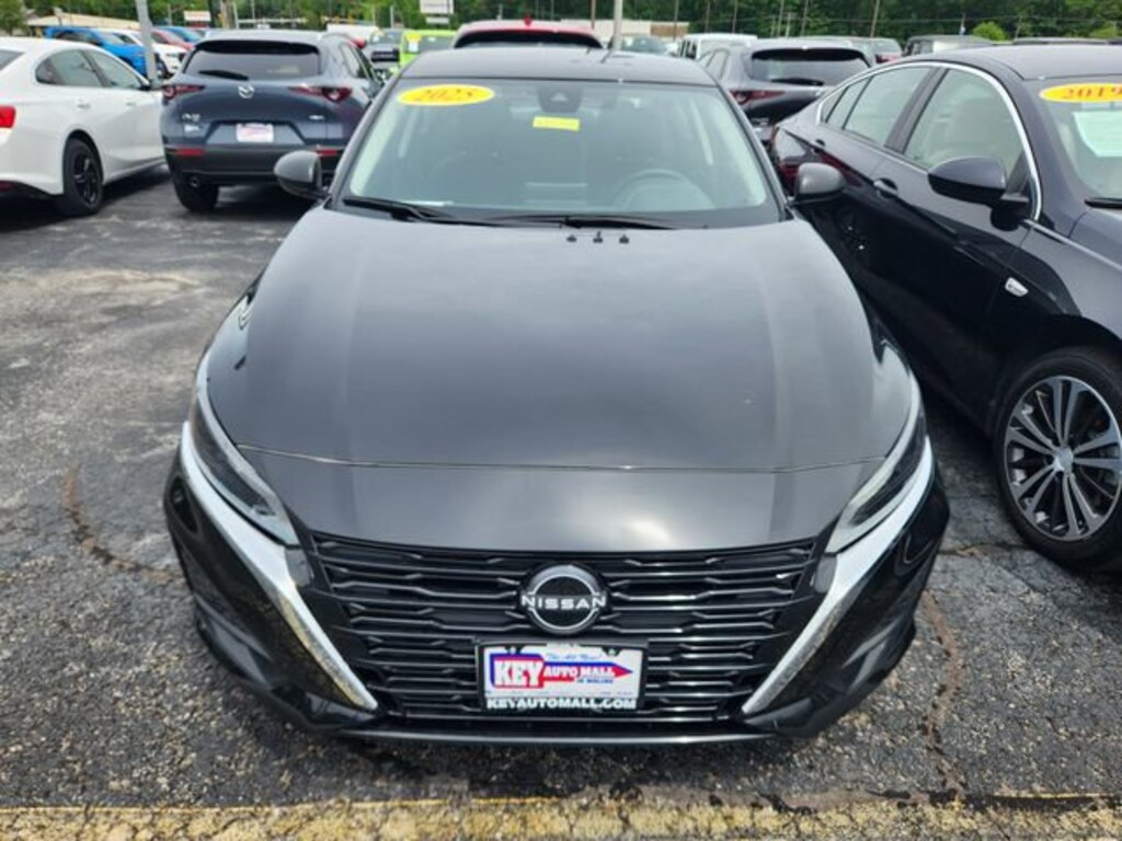 Used 2025 Nissan Altima SV