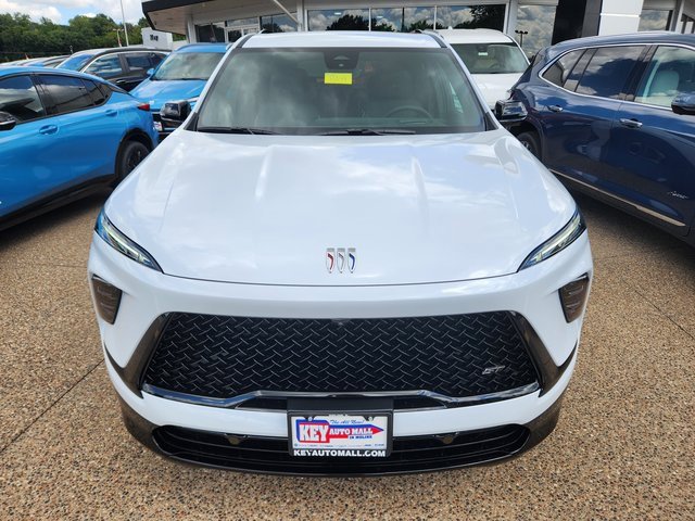 2026 Buick Enclave Sport Touring photo 2