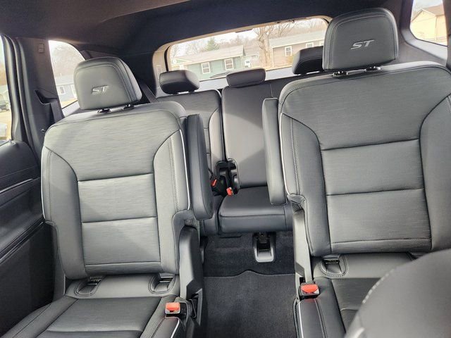 2026 Buick Enclave Sport Touring - Photo 11