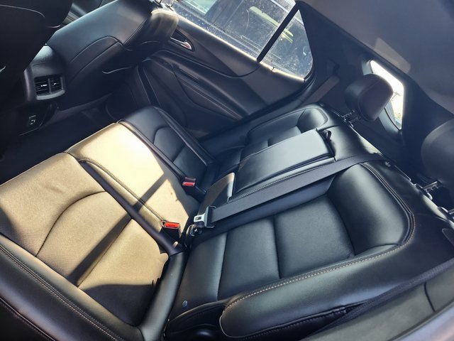 2021 Chevrolet Equinox Premier photo 3