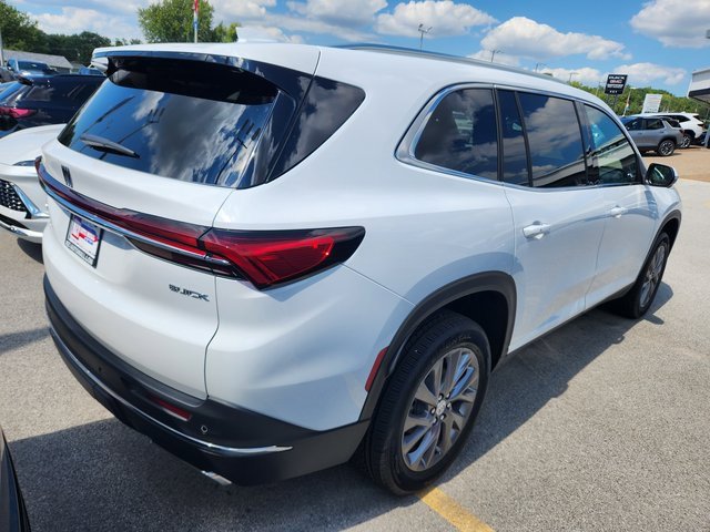 2026 Buick Enclave Preferred photo 2