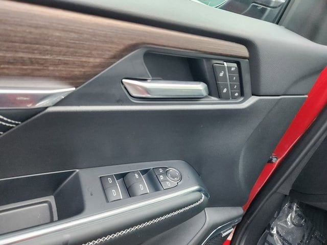 2026 GMC Acadia Denali - Photo 12