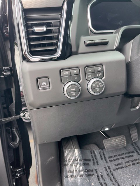 2026 GMC Sierra 3500HD Denali - Photo 17