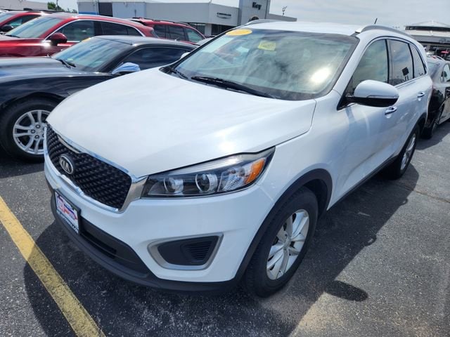 2017 Kia Sorento LX AT's photo