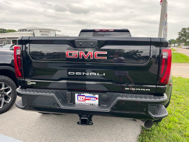 2026 GMC Sierra 3500HD Denali - Photo 6