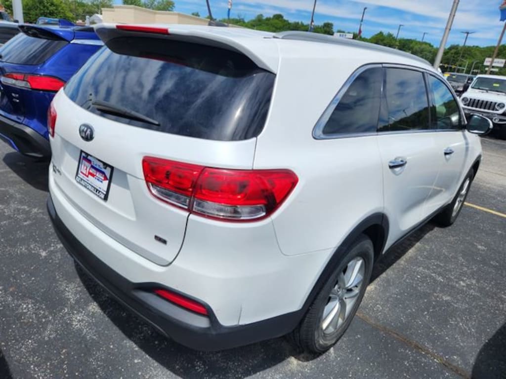 Used 2017 Kia Sorento LX