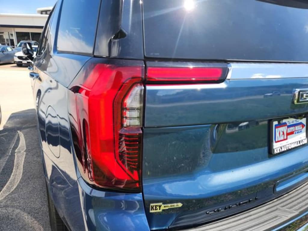 New 2026 GMC Yukon Elevation SUV