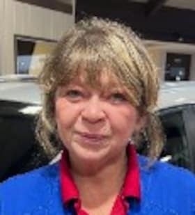 Staff member Renee Hines from ID_b8de8b3308d3