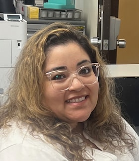 Staff member Edelma Huston from ID_dc51e41f9bac