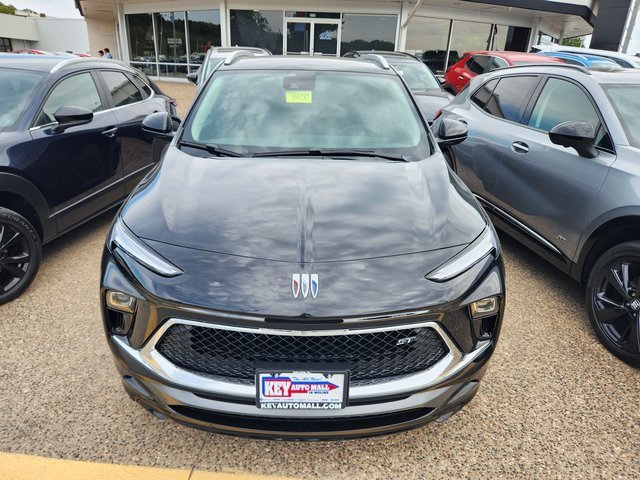 2026 Buick Encore GX Sport Touring photo 2