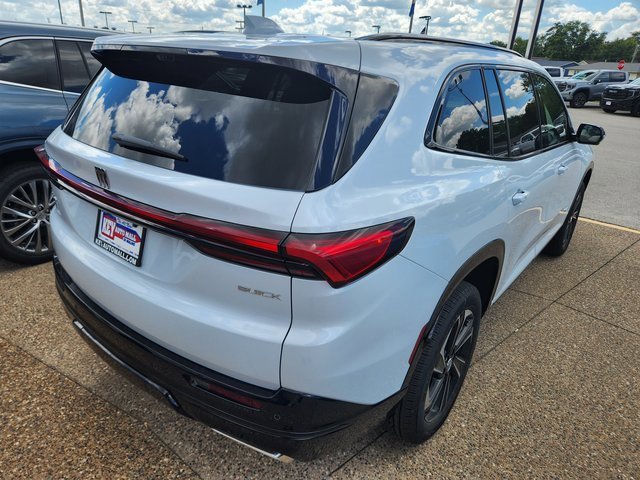 2026 Buick Enclave Sport Touring photo 4