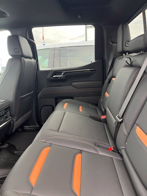 2026 GMC Sierra 1500 AT4 - Photo 9