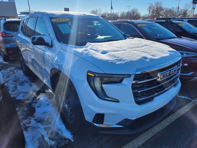 2025 GMC Acadia Elevation's photo