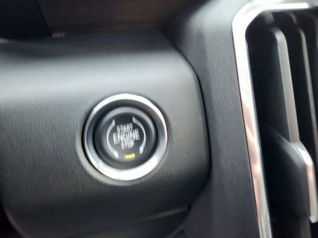 2026 GMC Acadia Denali - Photo 18