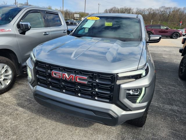 2023 GMC Canyon Elevation 4WD Crew Cab Short Box's photo