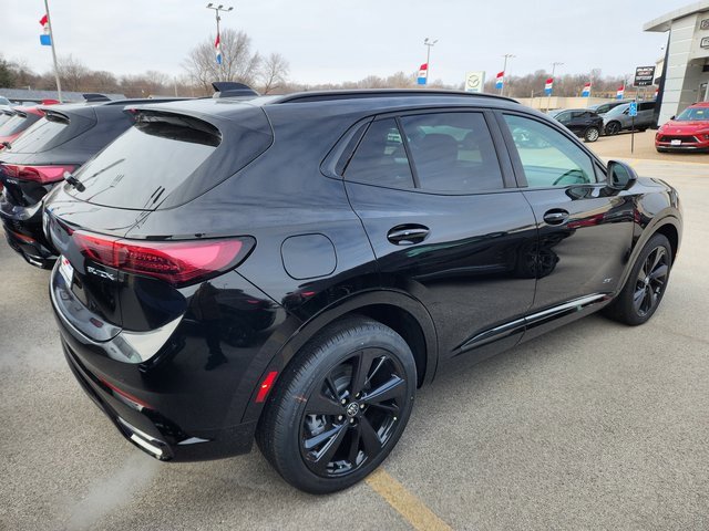 2025 Buick Envision Sport Touring photo 3