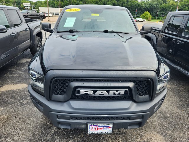 2022 Ram 1500 Classic Warlock photo 2