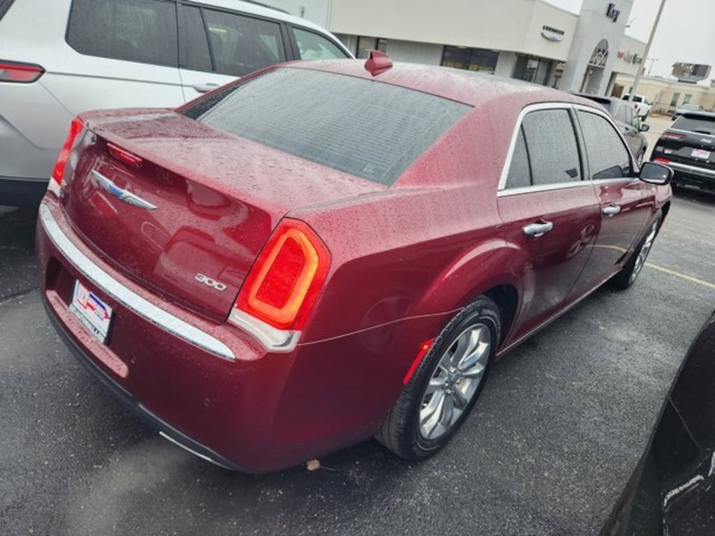 Used 2018 Chrysler 300 Limited
