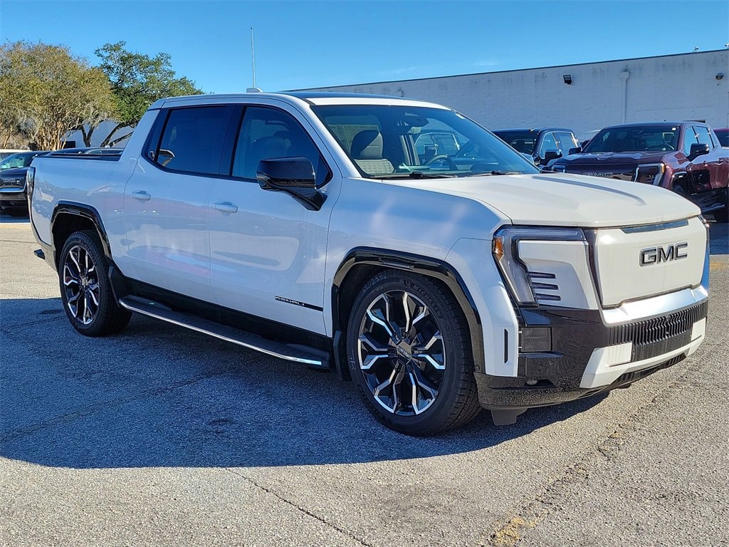 2025 GMC Sierra EV Denali's photo