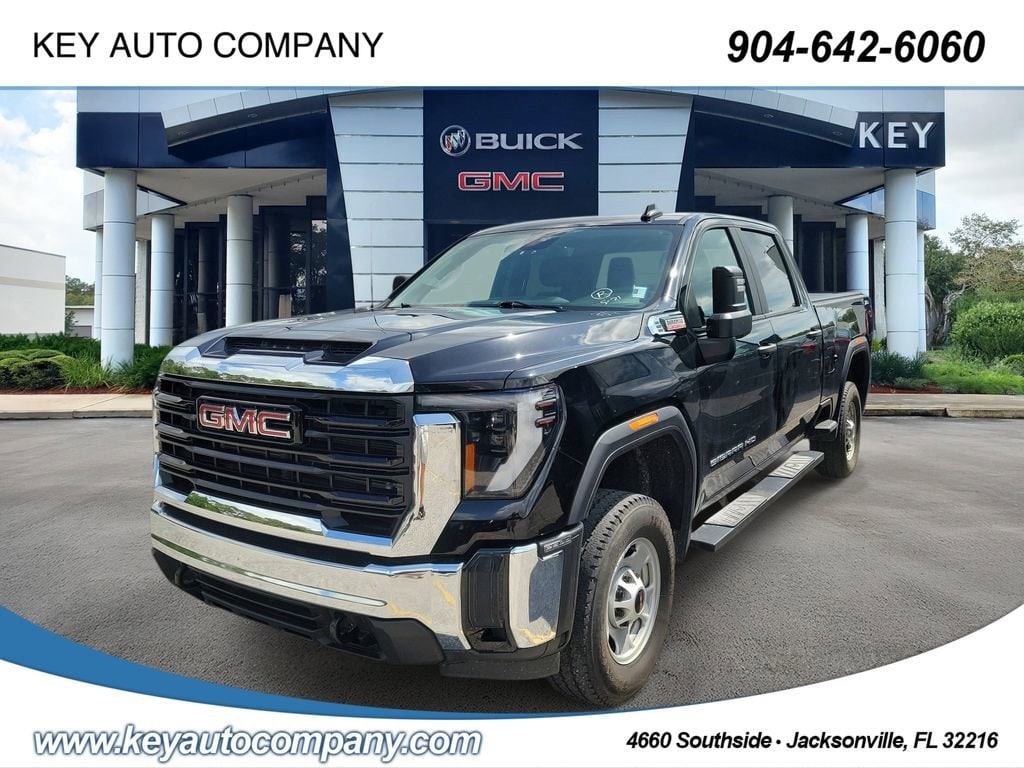 2024 GMC Sierra 4WD Crew Cab Standard Box Pro's photo