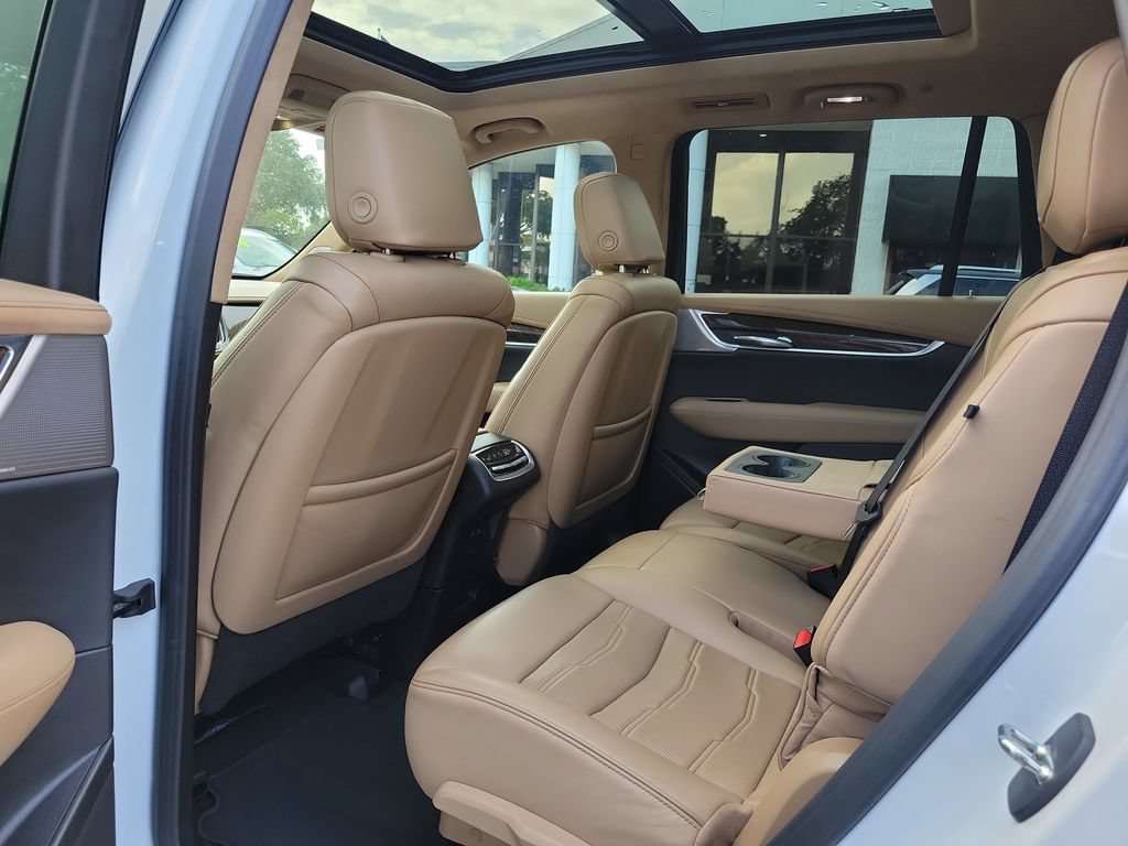 2023 Cadillac XT6 Sport - Photo 16