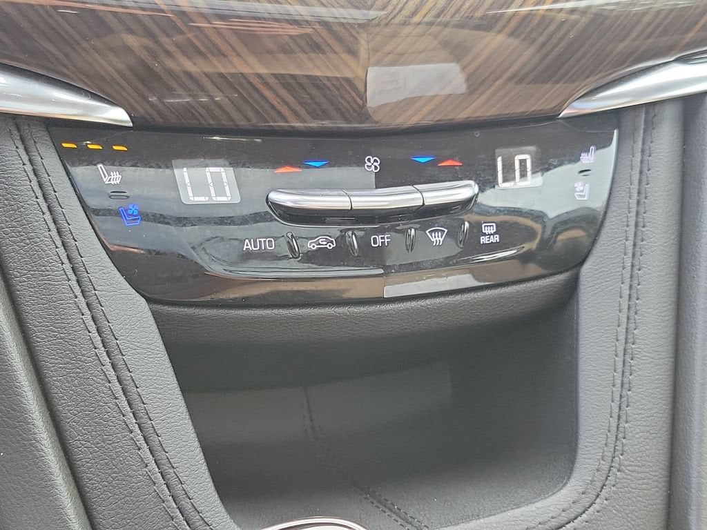 2023 Cadillac XT6 Sport - Photo 38