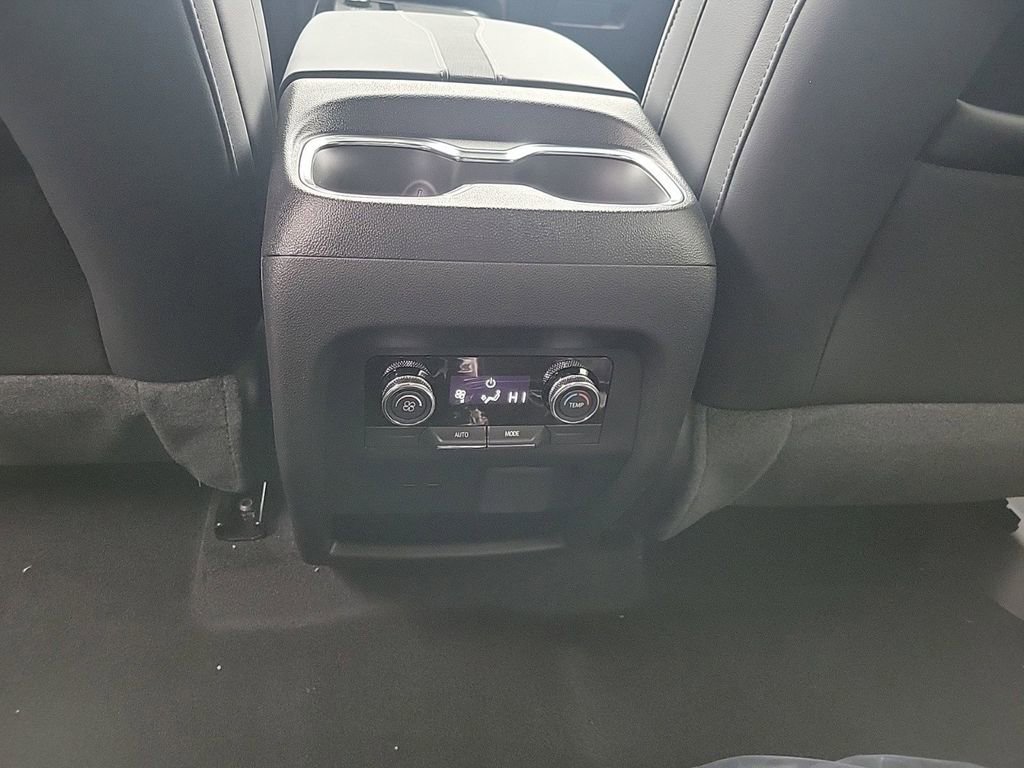 2025 Buick Enclave Sport Touring - Photo 30