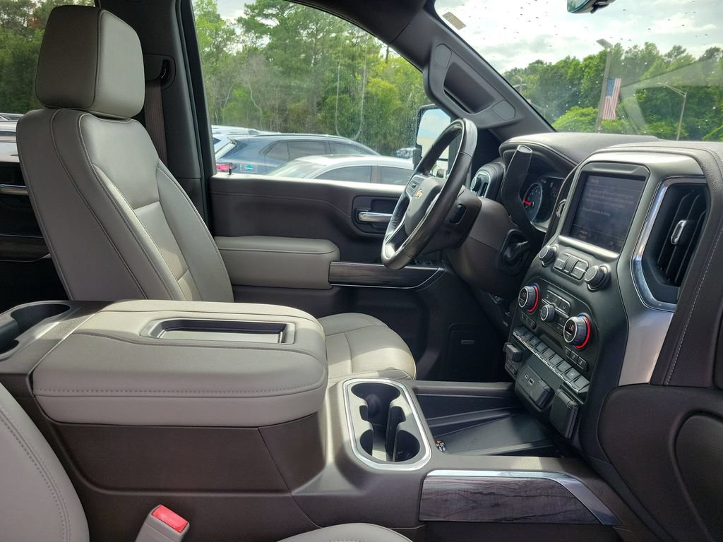 2021 Chevrolet Silverado 2500HD LTZ - Photo 19