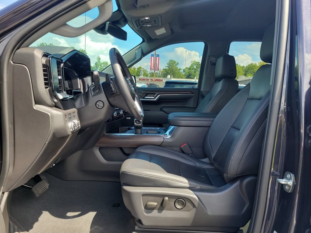 2023 GMC Sierra 1500 SLT - Photo 21