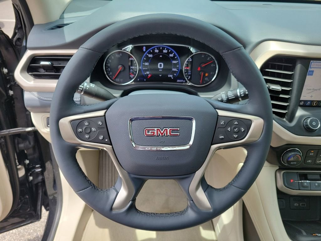 2023 GMC Acadia Denali - Photo 29