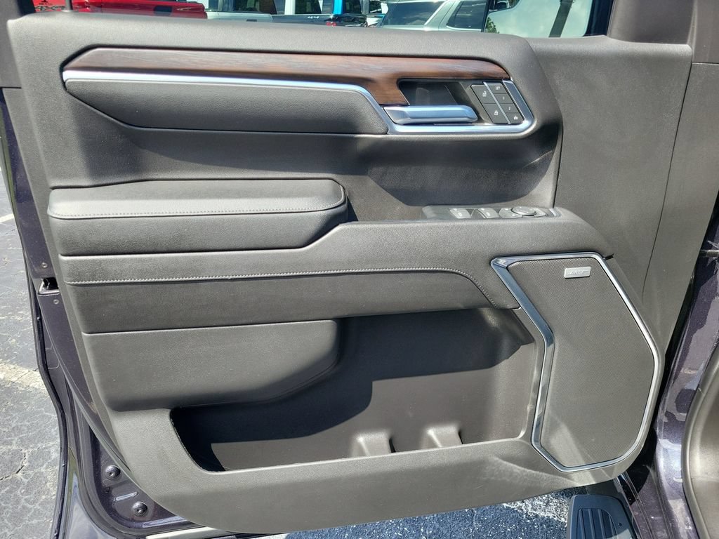 2023 GMC Sierra 1500 SLT - Photo 18
