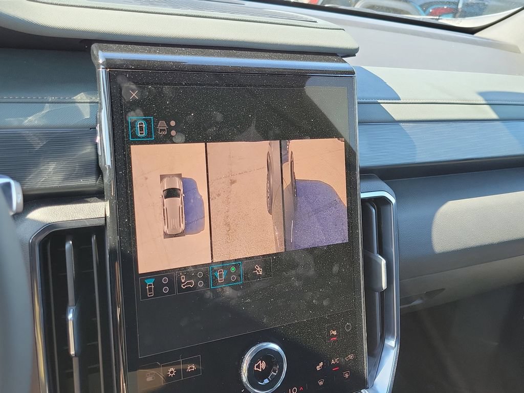 2026 GMC Acadia AT4 - Photo 23