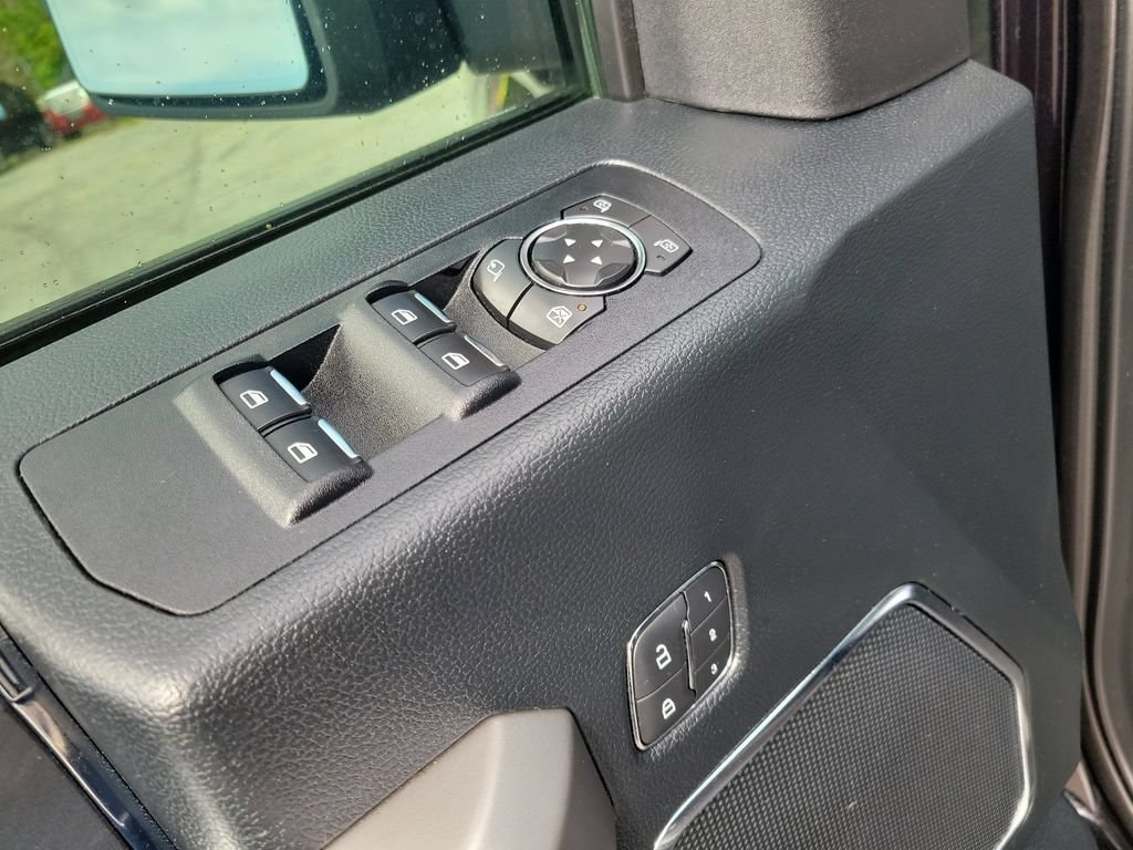 2020 Ford F-150 Lariat - Photo 17