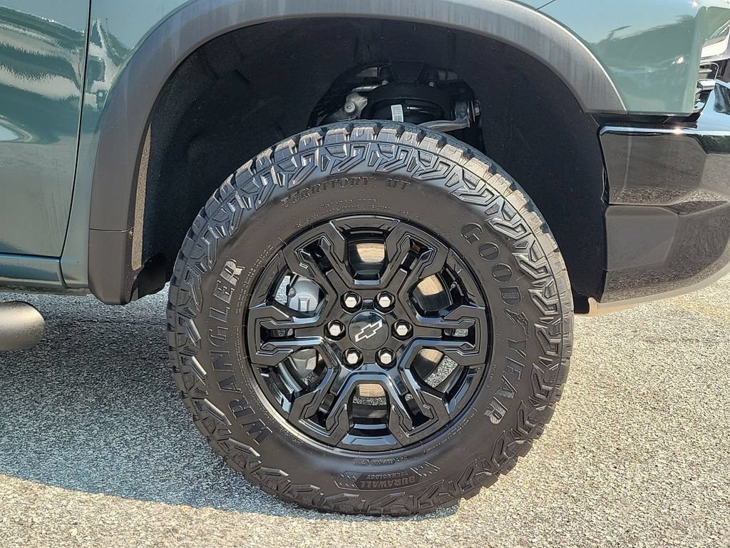 2026 Chevrolet Silverado 1500 ZR2 - Photo 6