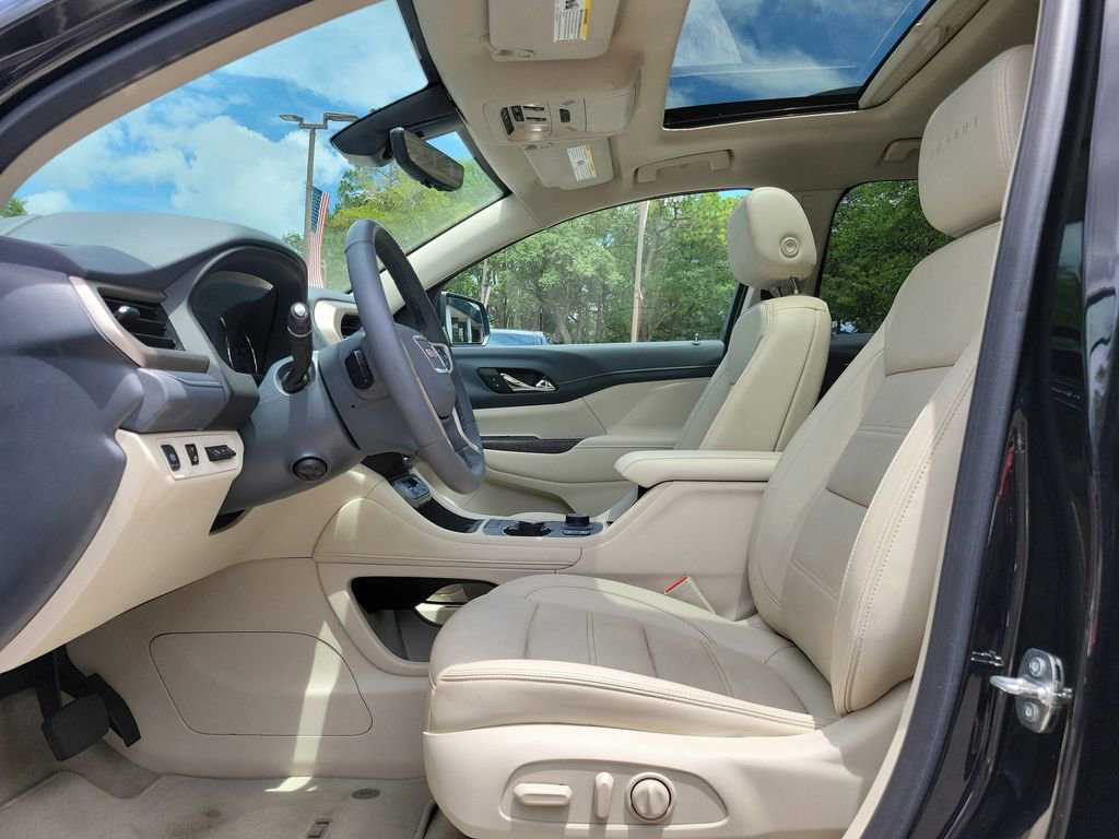 2023 GMC Acadia Denali - Photo 24