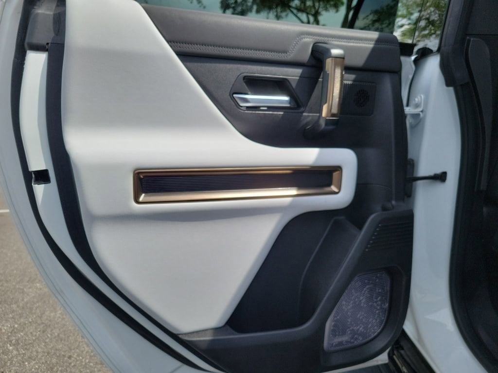 2024 GMC HUMMER EV 3X - Photo 10