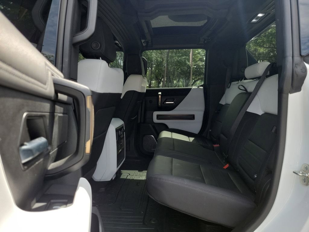 2024 GMC HUMMER EV 3X - Photo 12