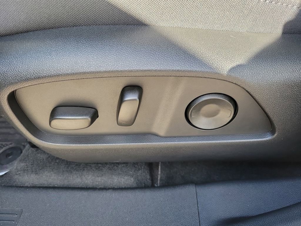 2026 GMC Terrain AT4 - Photo 25